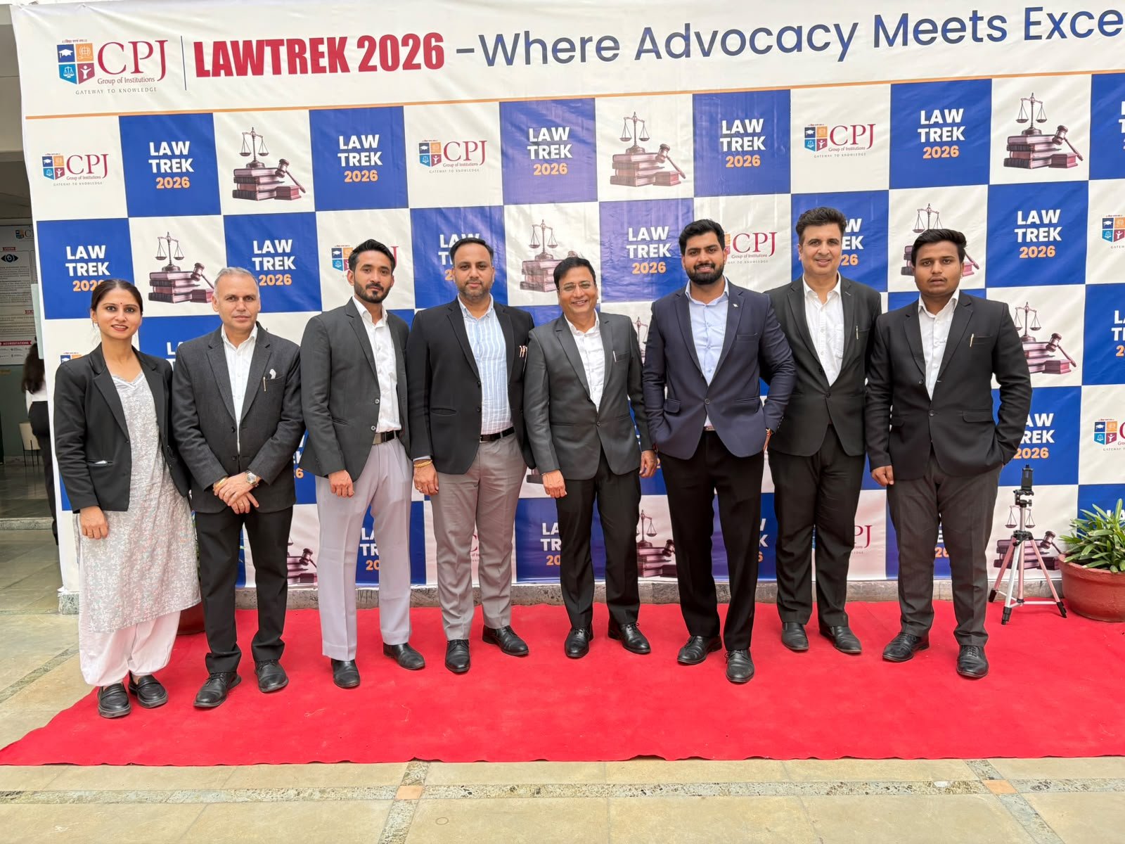 LAWTREK 2026: सीपीजे ग्रुप ऑफ इंस्टीट्यूशंस एवं साकेत बार...