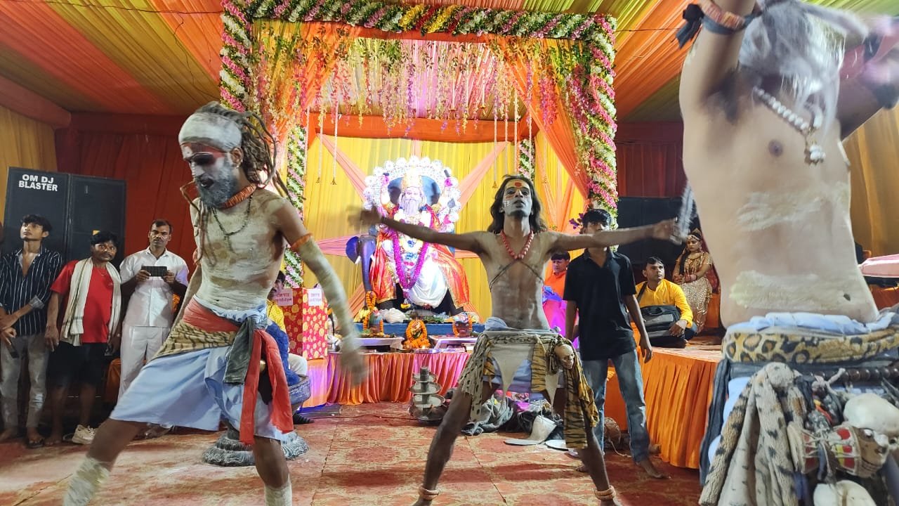 पूर्वांचल विश्वकर्मा पूजा समिति ने भव्य विश्वकर्मा...