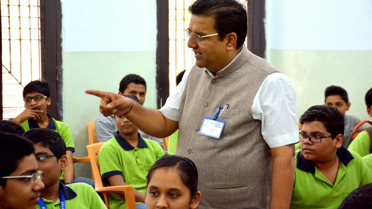 Rashtriya Jagran |  शिक्षा नेतृत्व के प्रेरक,उम्दा बेमिसाल  व्यक्तित्व:...